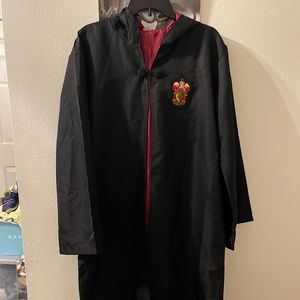 Harry Potter griffindor cloak size L-XL